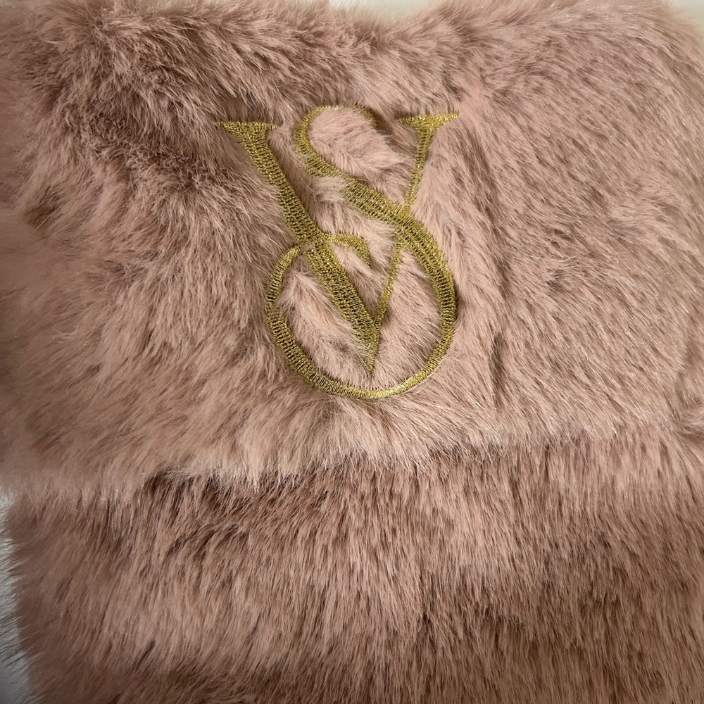 Victoria's Secret Pink Faux Fur Holiday Stocking - Picture 8 of 14